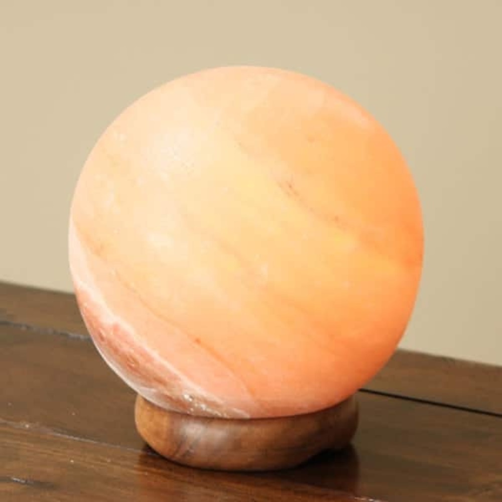 Himalayan salt lamp